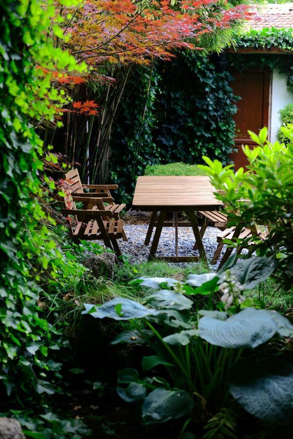 The Zodiac Garden Hotel Мцхета Экстерьер фото